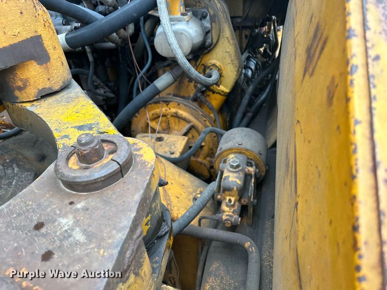 image for item DR4576 1976 Fiat-Allis 260B  elevating scraper