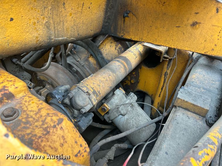 image for item DR4576 1976 Fiat-Allis 260B  elevating scraper