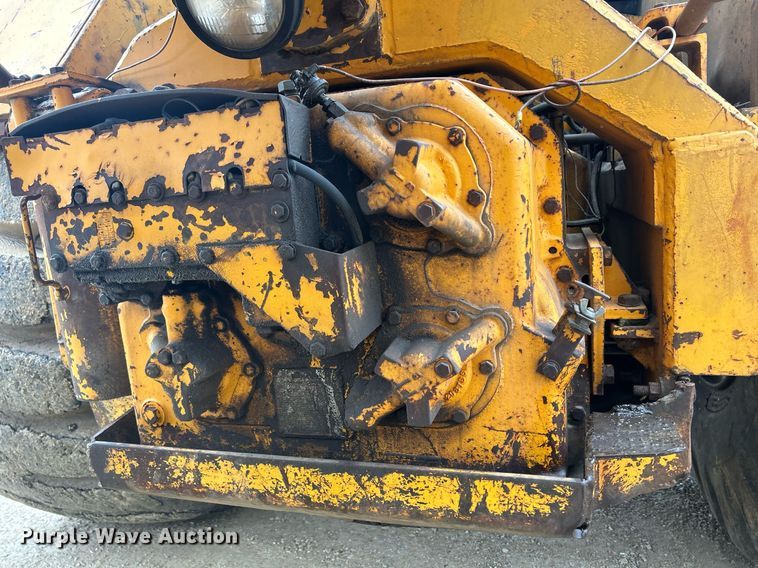 image for item DR4576 1976 Fiat-Allis 260B  elevating scraper