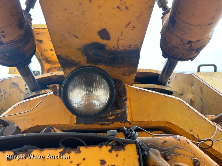 image for item DR4576 1976 Fiat-Allis 260B  elevating scraper