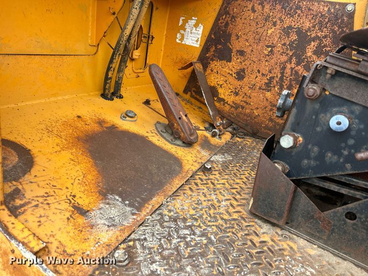 image for item DR4576 1976 Fiat-Allis 260B  elevating scraper