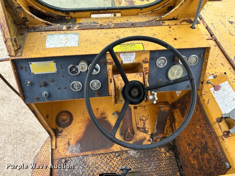 image for item DR4576 1976 Fiat-Allis 260B  elevating scraper