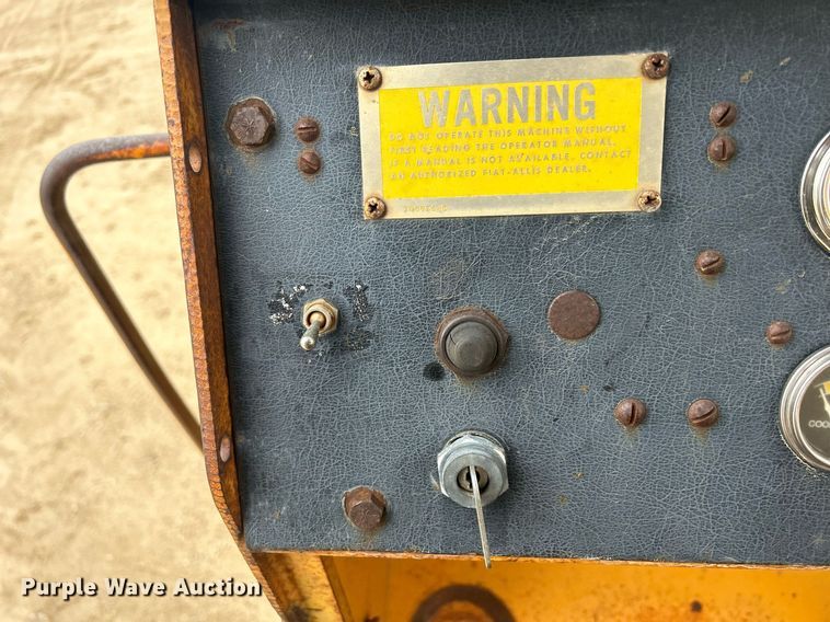 image for item DR4576 1976 Fiat-Allis 260B  elevating scraper