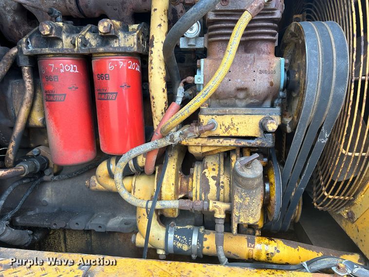 image for item DR4576 1976 Fiat-Allis 260B  elevating scraper