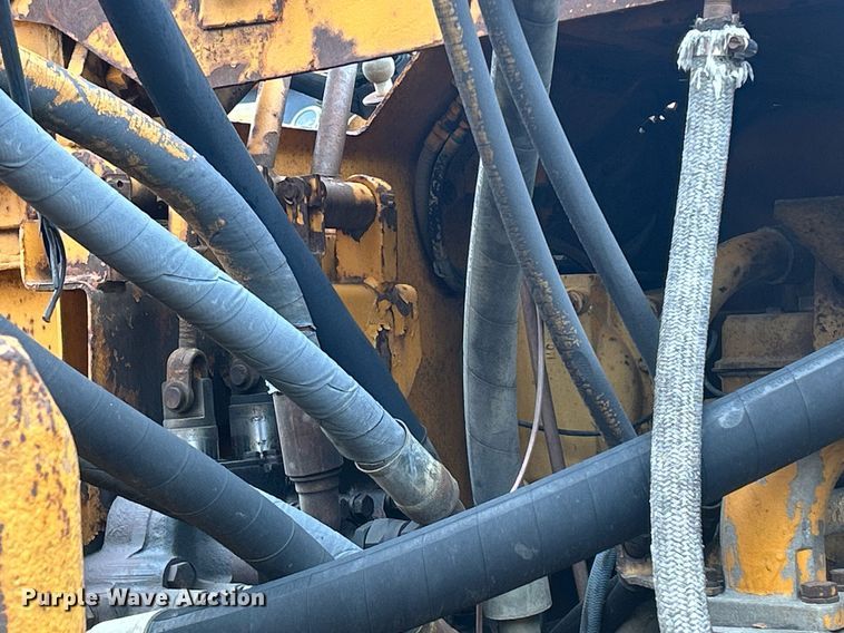 image for item DR4576 1976 Fiat-Allis 260B  elevating scraper