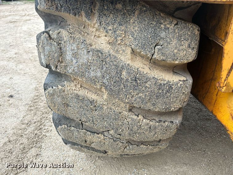 image for item DR4576 1976 Fiat-Allis 260B  elevating scraper