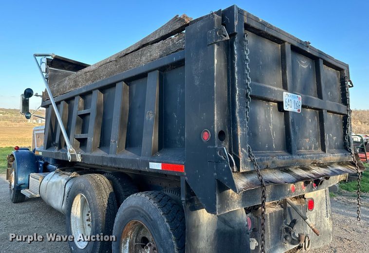 image for item DR5171 1984 Peterbilt 359  dump truck