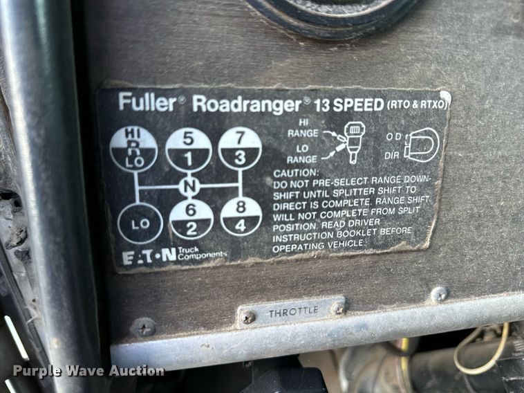 image for item DR5171 1984 Peterbilt 359  dump truck