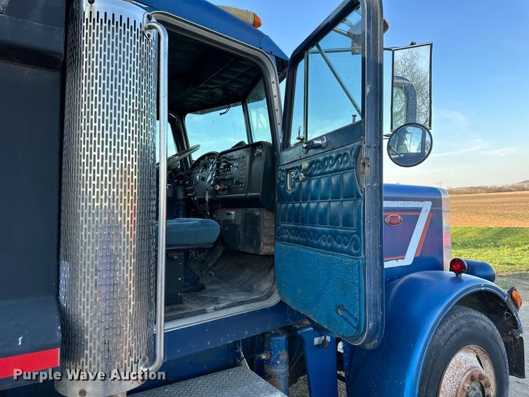 image for item DR5171 1984 Peterbilt 359  dump truck