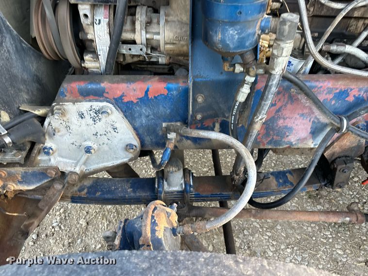 image for item DR5171 1984 Peterbilt 359  dump truck