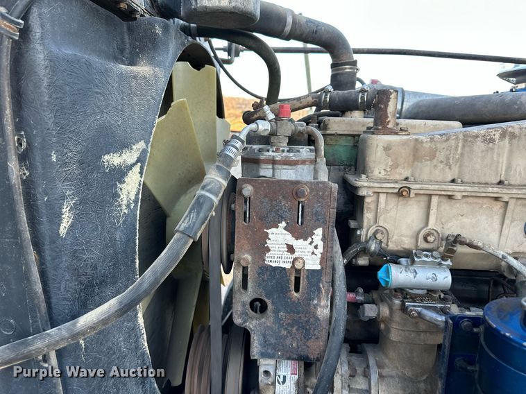 image for item DR5171 1984 Peterbilt 359  dump truck