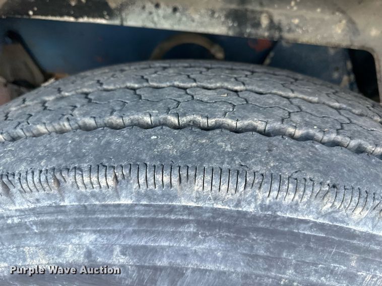 image for item DR5171 1984 Peterbilt 359  dump truck