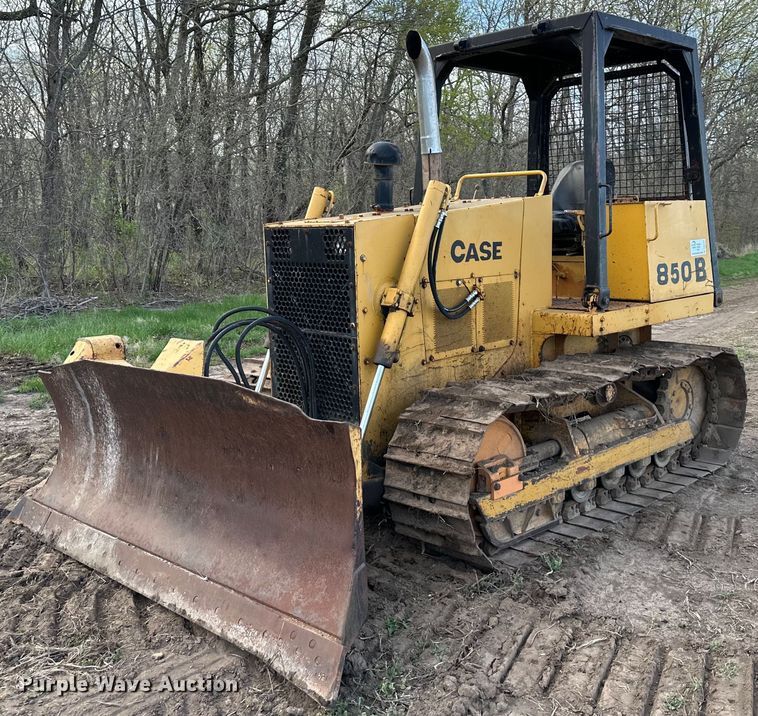 image for item DR5199 1980 Case 850B  dozer