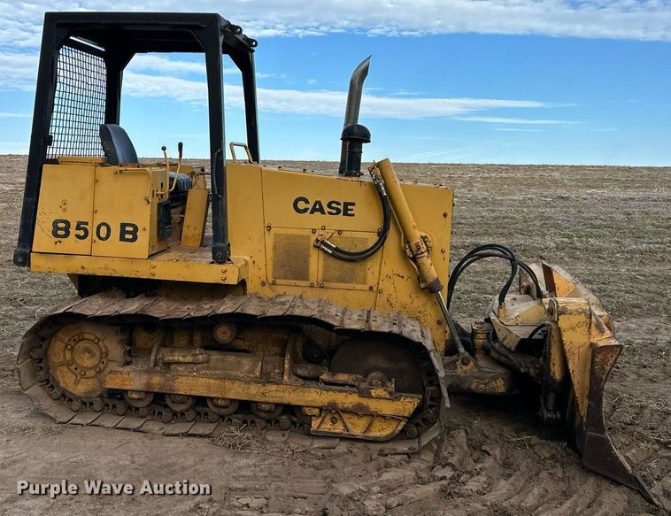 image for item DR5199 1980 Case 850B  dozer