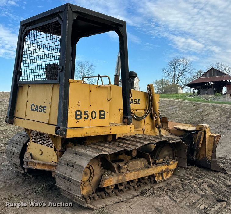 image for item DR5199 1980 Case 850B  dozer