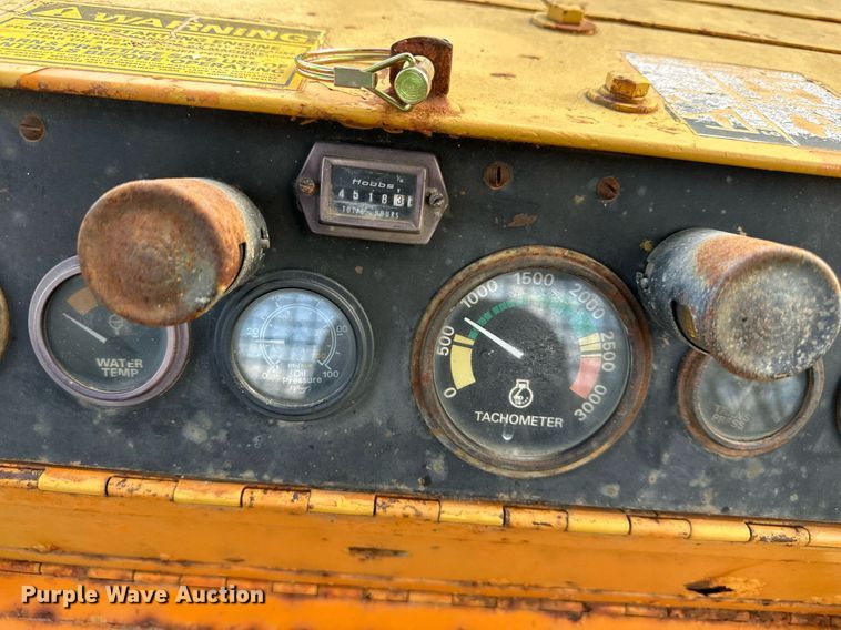 image for item DR5199 1980 Case 850B  dozer