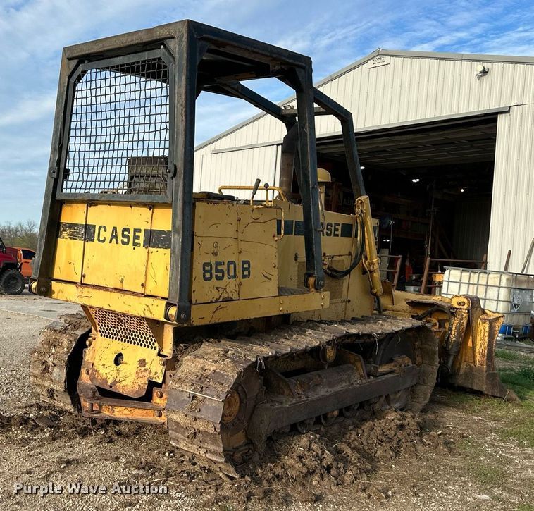 image for item DR5200 1980 Case 850B  dozer