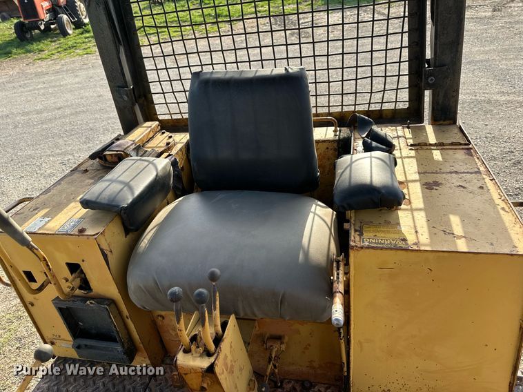 image for item DR5200 1980 Case 850B  dozer