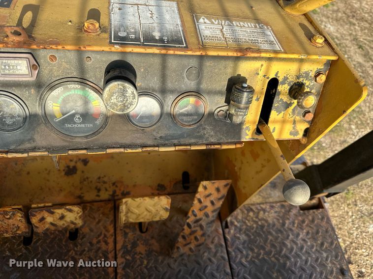 image for item DR5200 1980 Case 850B  dozer