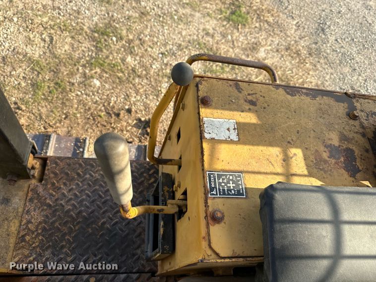 image for item DR5200 1980 Case 850B  dozer