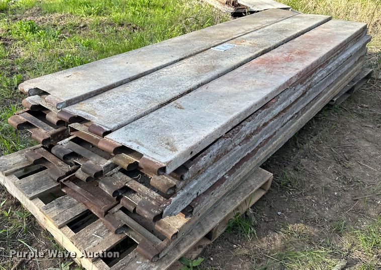 image for item DR5217 (24) 10'L x 12"H concrete forms