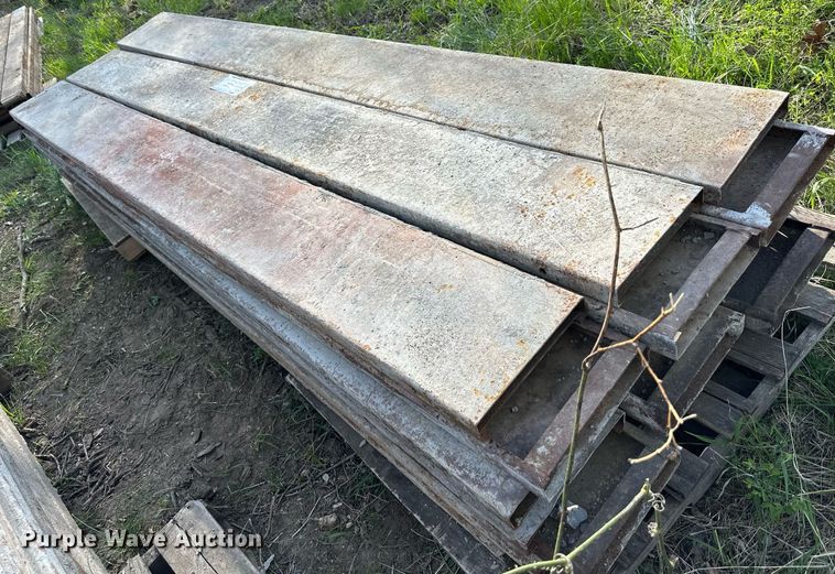 image for item DR5217 (24) 10'L x 12"H concrete forms