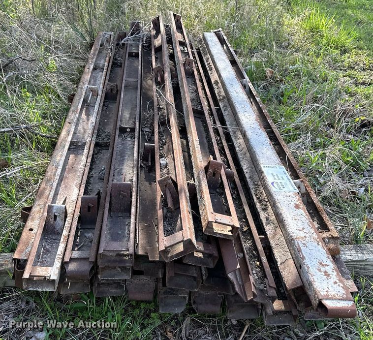 image for item DR5220 Approximately 28 concrete forms