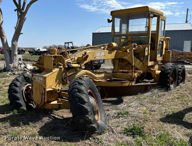 image for item DR5225 1969 Galion T500A  rigid frame motor grader