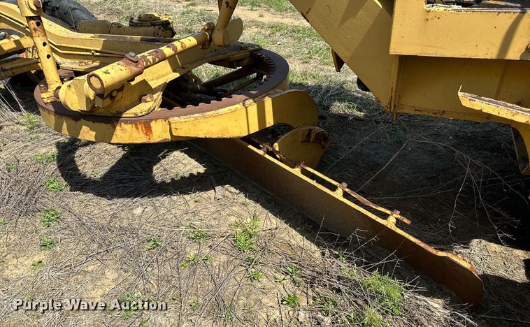 image for item DR5225 1969 Galion T500A  rigid frame motor grader