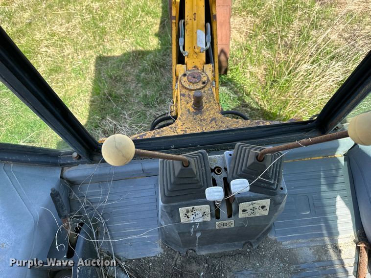 image for item DR5226 JCB 1400B  backhoe