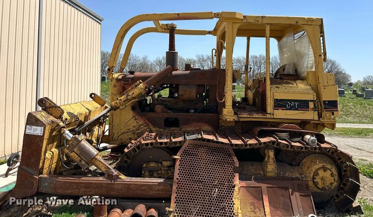 image for item DR5227 1978 Caterpillar D6D  dozer