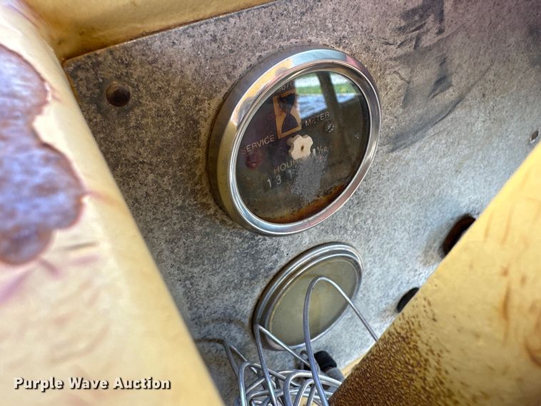 image for item DR5227 1978 Caterpillar D6D  dozer