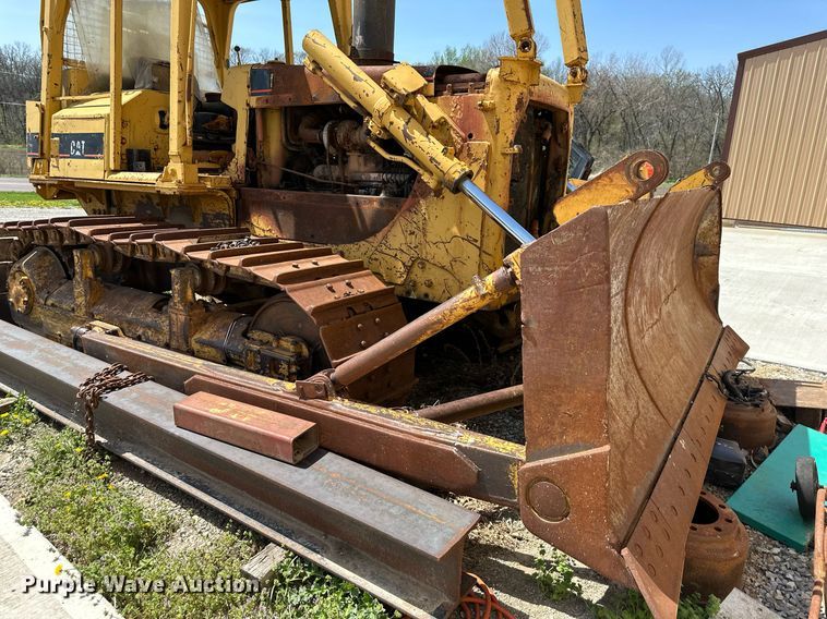 image for item DR5227 1978 Caterpillar D6D  dozer