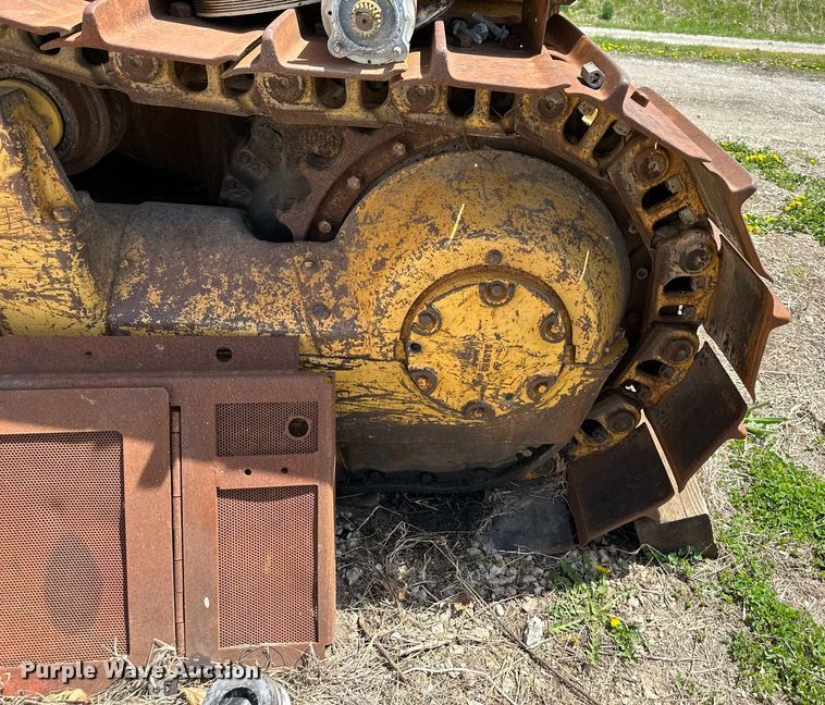 image for item DR5227 1978 Caterpillar D6D  dozer