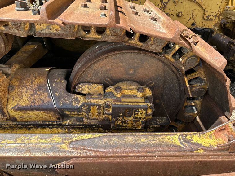 image for item DR5227 1978 Caterpillar D6D  dozer