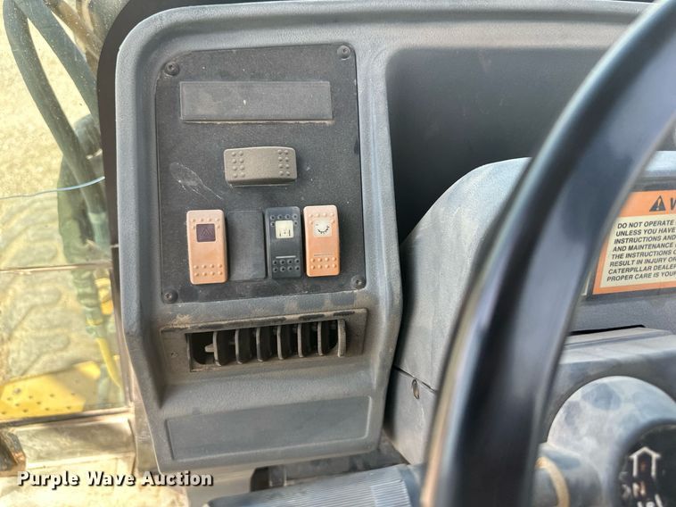 image for item DR5228 1997 Caterpillar 416C  backhoe