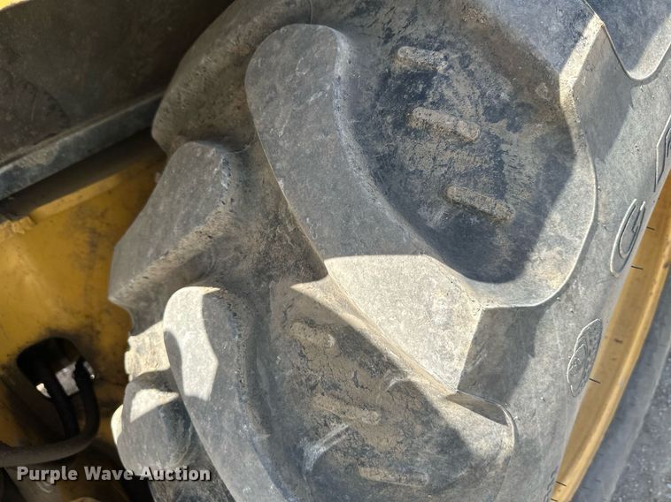 image for item DR5228 1997 Caterpillar 416C  backhoe