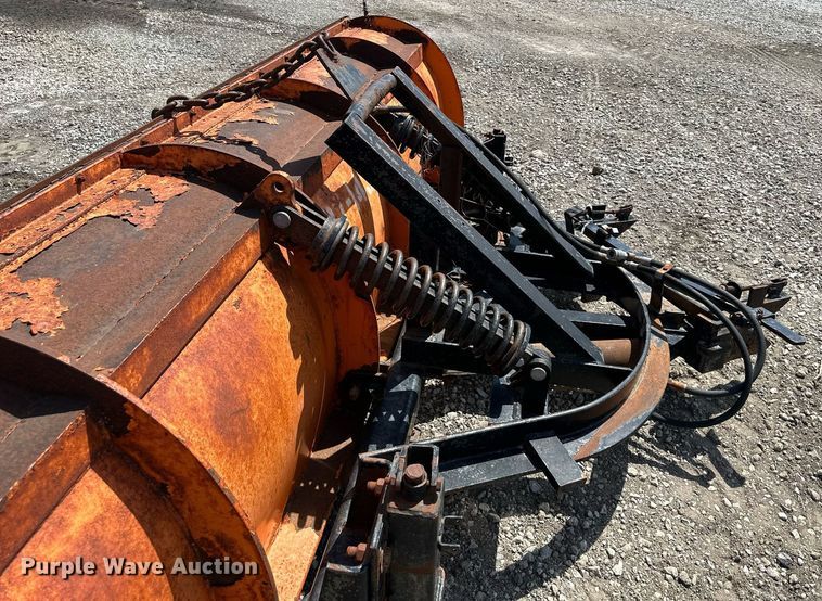 image for item DR5229 Monroe  11' W snow plow