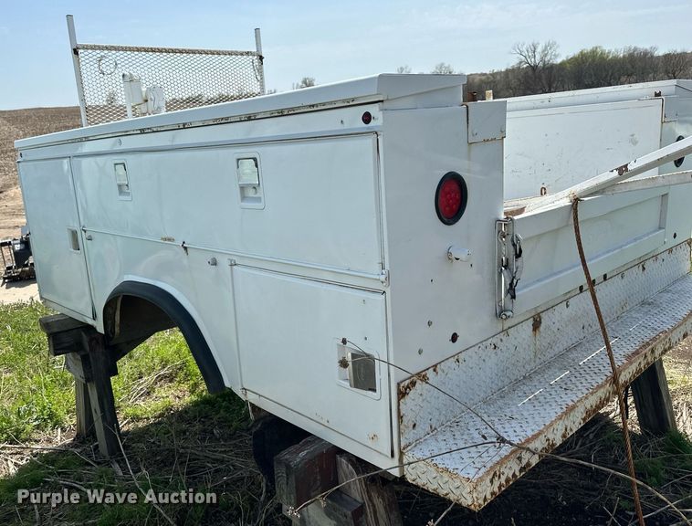 image for item DR5230 Stahl  utility bed