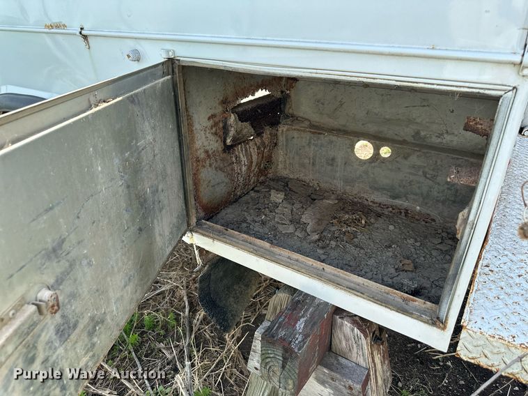 image for item DR5230 Stahl  utility bed