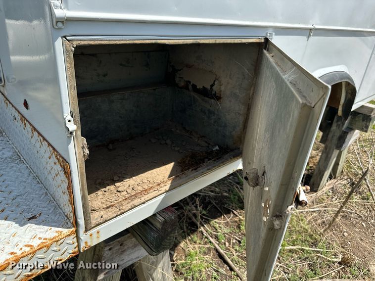 image for item DR5230 Stahl  utility bed