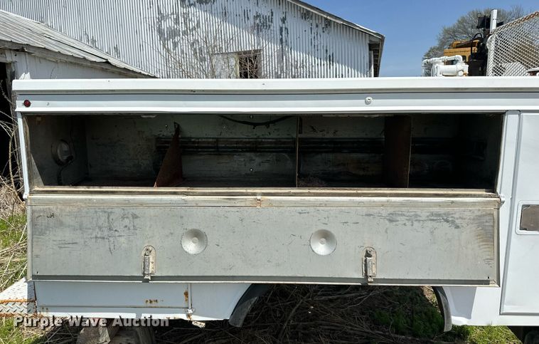 image for item DR5230 Stahl  utility bed