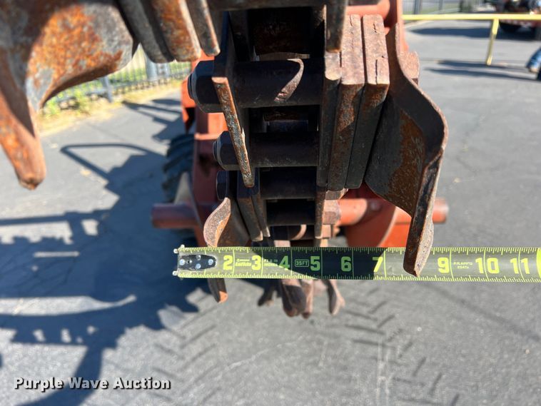 image for item DR5563 1993 Ditch Witch 5110  trencher