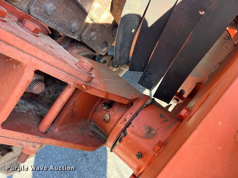 image for item DR5563 1993 Ditch Witch 5110  trencher