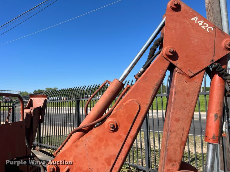 image for item DR5563 1993 Ditch Witch 5110  trencher