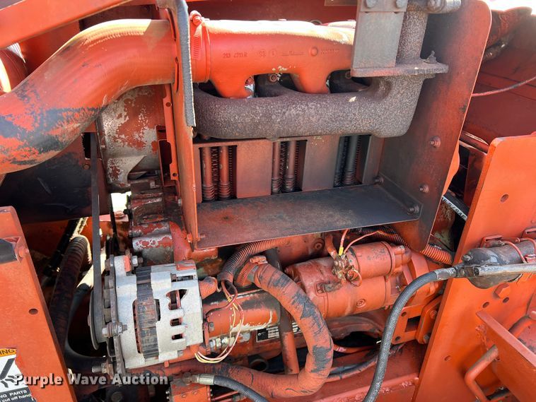 image for item DR5563 1993 Ditch Witch 5110  trencher