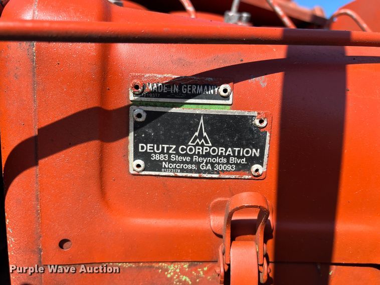 image for item DR5563 1993 Ditch Witch 5110  trencher