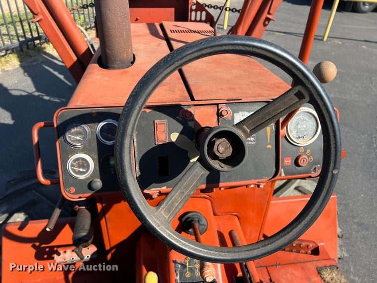 image for item DR5563 1993 Ditch Witch 5110  trencher