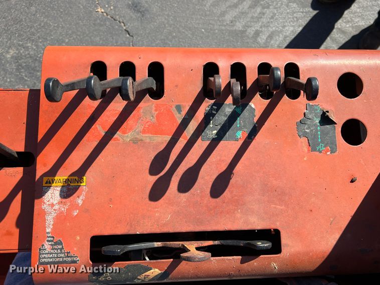 image for item DR5563 1993 Ditch Witch 5110  trencher