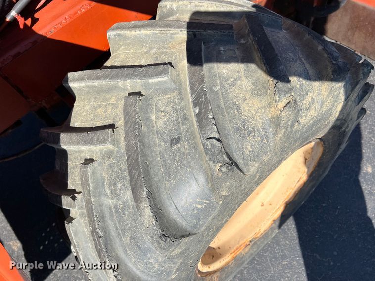 image for item DR5563 1993 Ditch Witch 5110  trencher